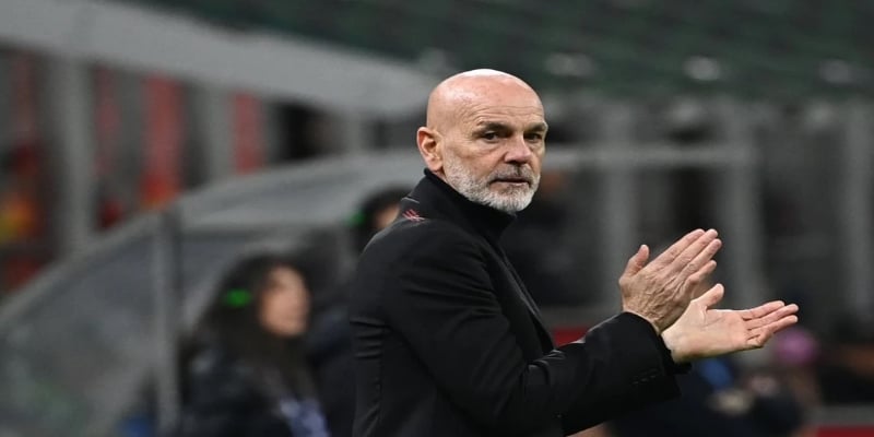 HLV Stefano Pioli chia tay AC Milan khi mùa giải 2023/24 kết thúc